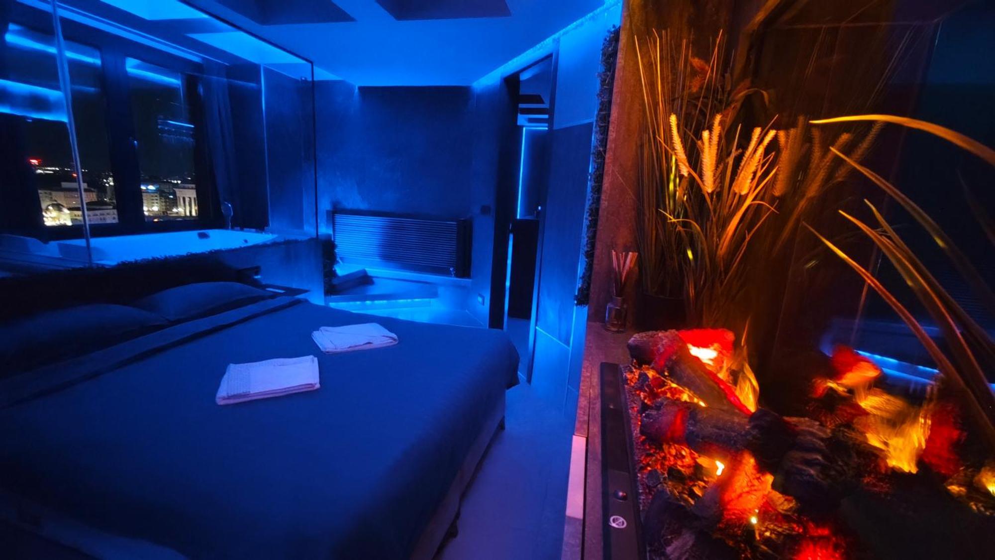 Smart Luxury Penthouse Suites - Private Sauna, Hot-Tub, Home Cinema At The Best Location In Skopje Exterior foto